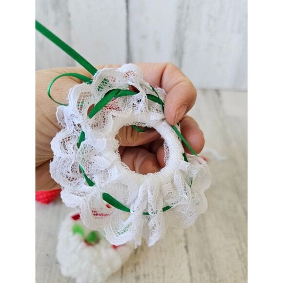 Vintage stocking wreath crochet ornament Xmas tree set - Picture 7 of 10